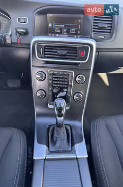 Универсал Volvo V60 2013 в 