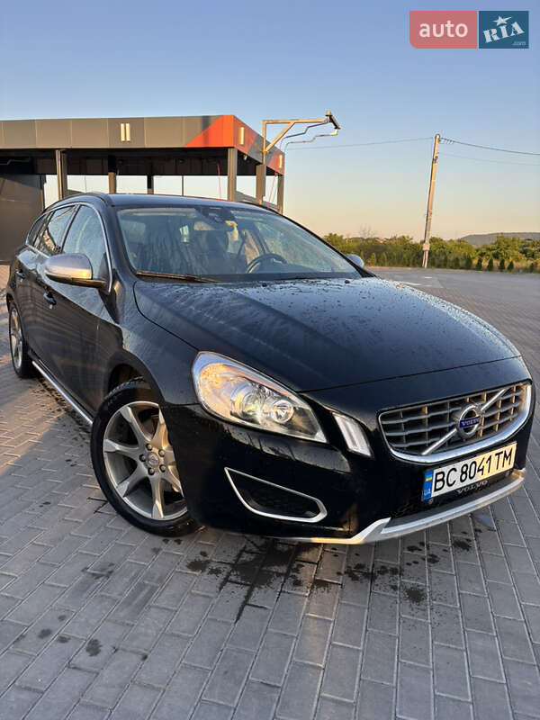 Универсал Volvo V60 2012 в Золочеве