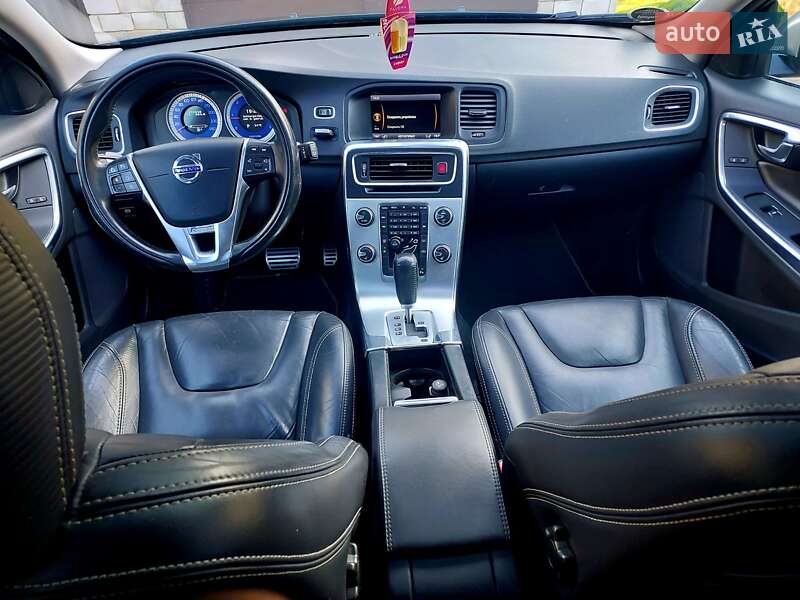 Универсал Volvo V60 2012 в Бродах