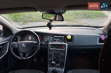 Универсал Volvo V60 2011 в 