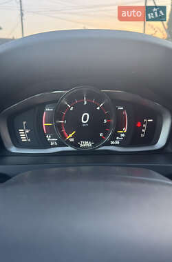Универсал Volvo V60 2014 в 
