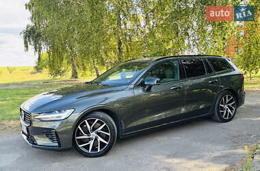 Универсал Volvo V60 2022 в Лохвице