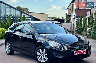 Универсал Volvo V60 2012 в 