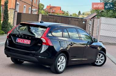 Универсал Volvo V60 2012 в 
