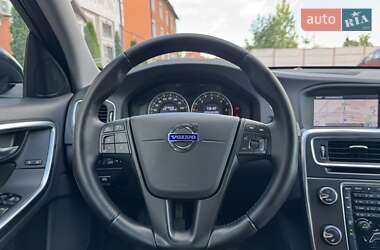 Универсал Volvo V60 2012 в 