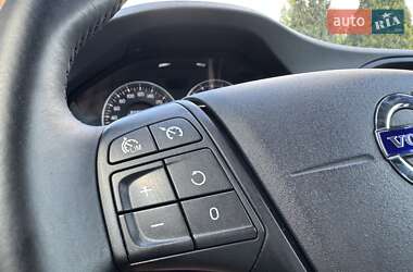 Универсал Volvo V60 2012 в 