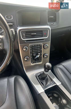 Универсал Volvo V60 2012 в 