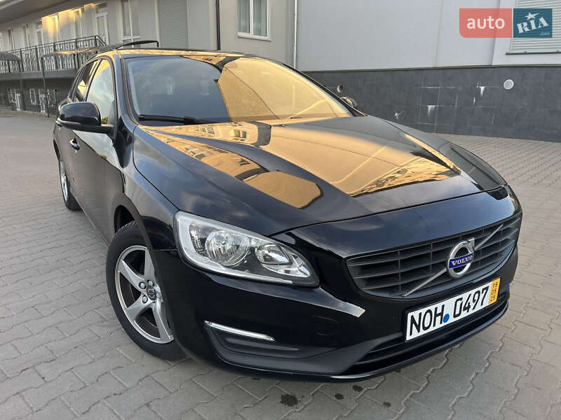 Универсал Volvo V60 2015 в 