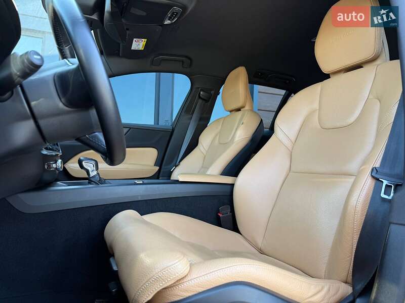 Універсал Volvo V60 2019 в Рівному фото 25 Універсал Volvo V60 2019 в Рівному