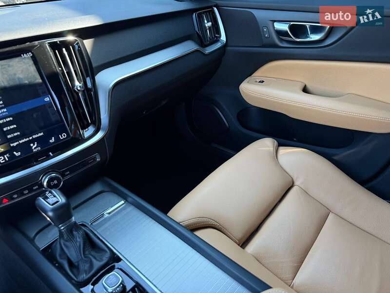 Універсал Volvo V60 2019 в Рівному фото 37 Універсал Volvo V60 2019 в Рівному