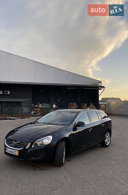 Универсал Volvo V60 2011 в 