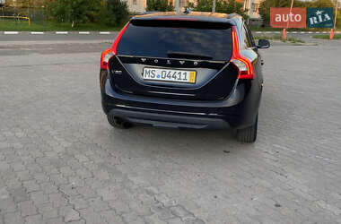 Универсал Volvo V60 2011 в 