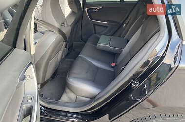 Универсал Volvo V60 2011 в 