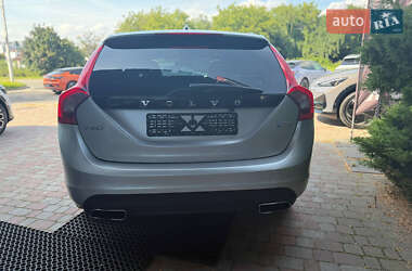 Универсал Volvo V60 2016 в 