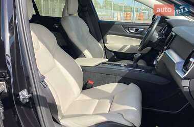 Универсал Volvo V60 2019 в 