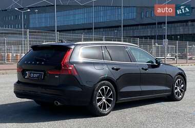 Универсал Volvo V60 2019 в 