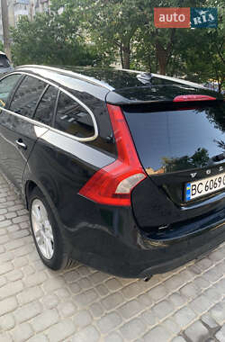 Универсал Volvo V60 2013 в 