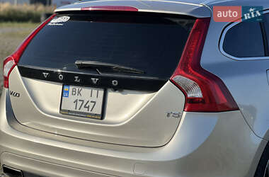 Универсал Volvo V60 2016 в 