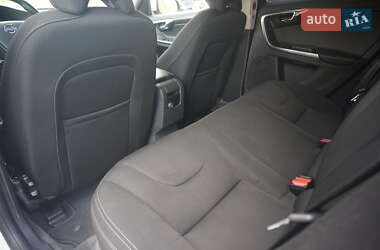 Универсал Volvo V60 2015 в 