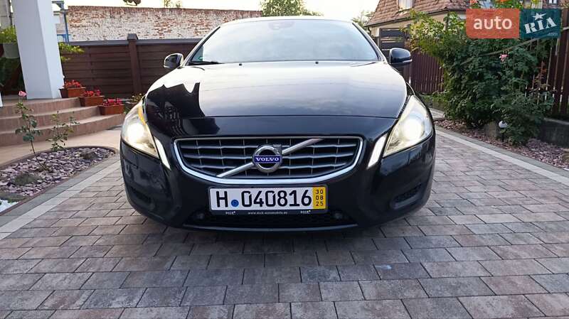Универсал Volvo V60 2011 в Стрые