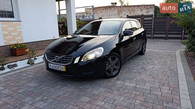 Универсал Volvo V60 2011 в Стрые