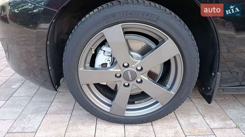 Универсал Volvo V60 2011 в Стрые