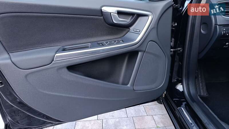 Универсал Volvo V60 2011 в Стрые