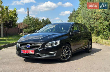Универсал Volvo V60 2015 в 