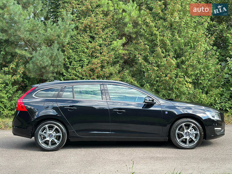 Універсал Volvo V60 2015 в Рівному