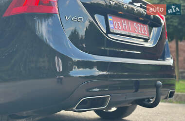 Универсал Volvo V60 2015 в 