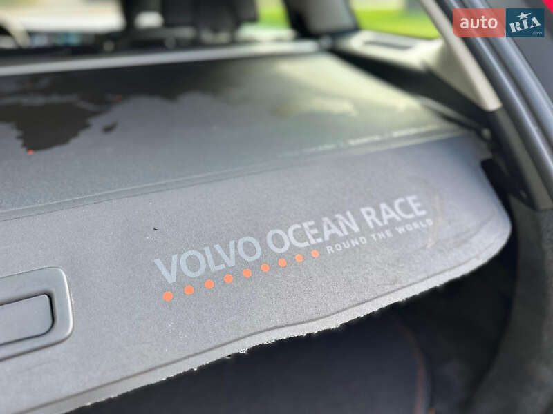 Універсал Volvo V60 2015 в Рівному