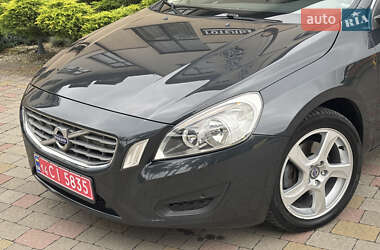 Універсал Volvo V60 2013 в 