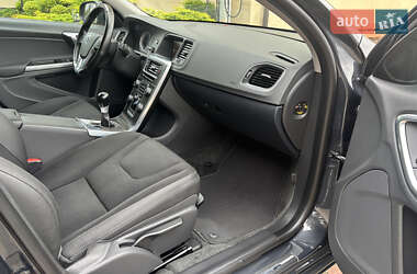 Універсал Volvo V60 2013 в 
