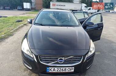 Универсал Volvo V60 2012 в 