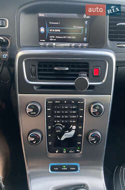 Універсал Volvo V60 2013 в 