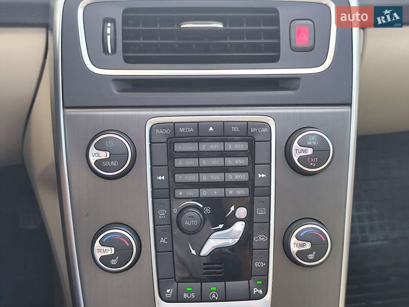 Универсал Volvo V60 2014 в Киеве фото 27 Универсал Volvo V60 2014 в Киеве