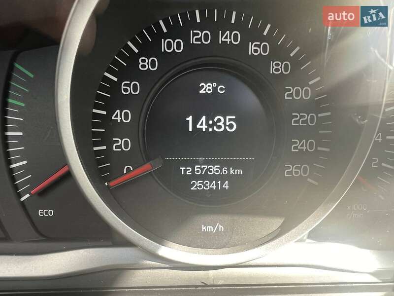 Універсал Volvo V60 2015 в Полтаві