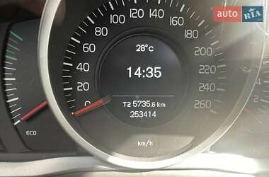 Универсал Volvo V60 2015 в 