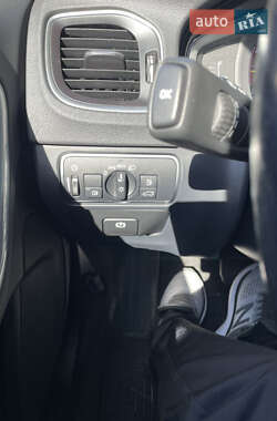 Универсал Volvo V60 2014 в 