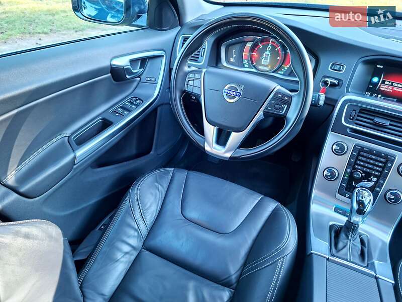Универсал Volvo V60 2014 в Ровно