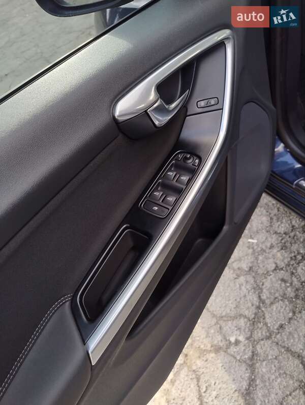 Универсал Volvo V60 2014 в Владимире