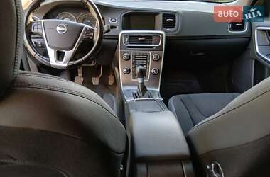 Универсал Volvo V60 2011 в 