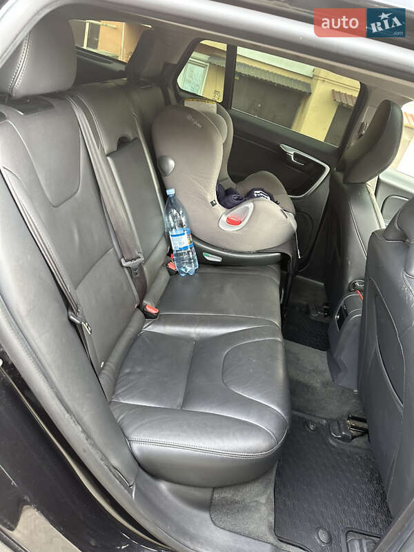 Універсал Volvo V60 2014 в Львові фото 6 Універсал Volvo V60 2014 в Львові