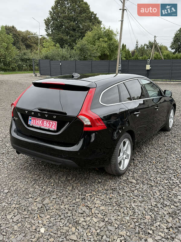 Универсал Volvo V60 2011 в Луцке фото 4 Универсал Volvo V60 2011 в Луцке