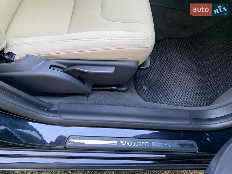 Универсал Volvo V60 2011 в Дрогобыче