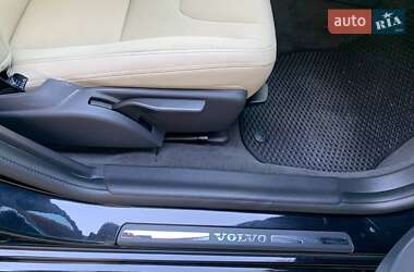Универсал Volvo V60 2011 в 