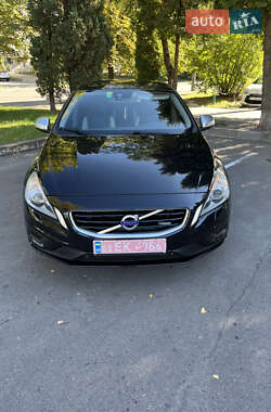 Универсал Volvo V60 2011 в 