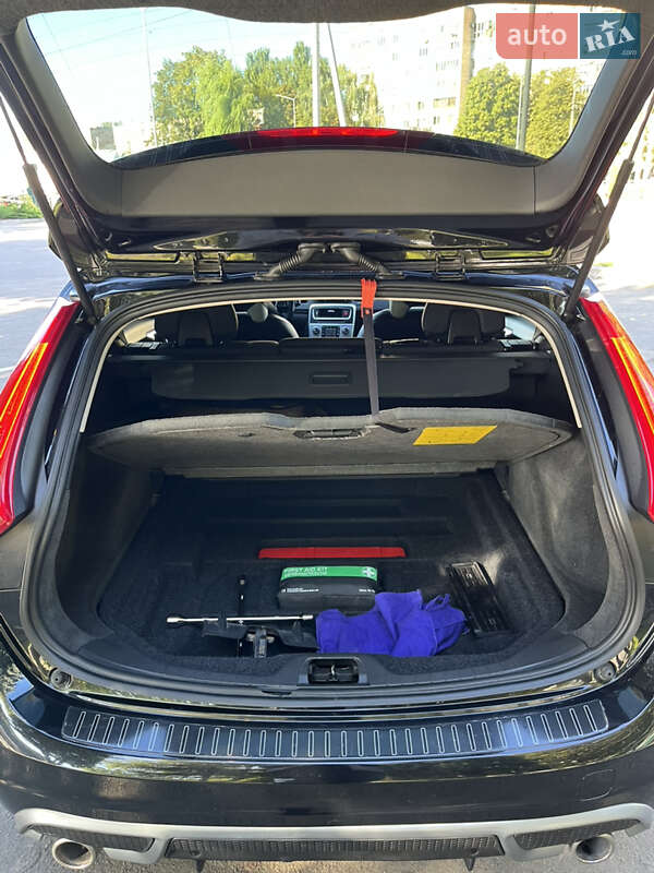 Универсал Volvo V60 2011 в Луцке