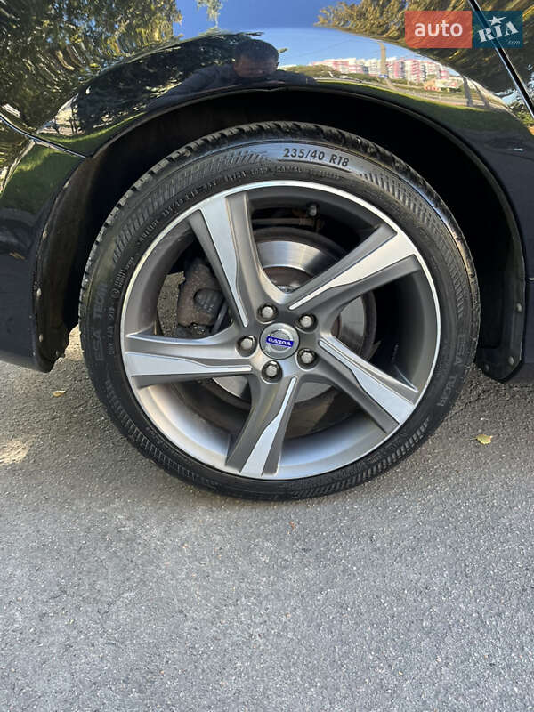 Универсал Volvo V60 2011 в Луцке