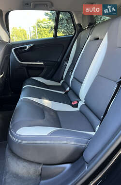 Универсал Volvo V60 2011 в 